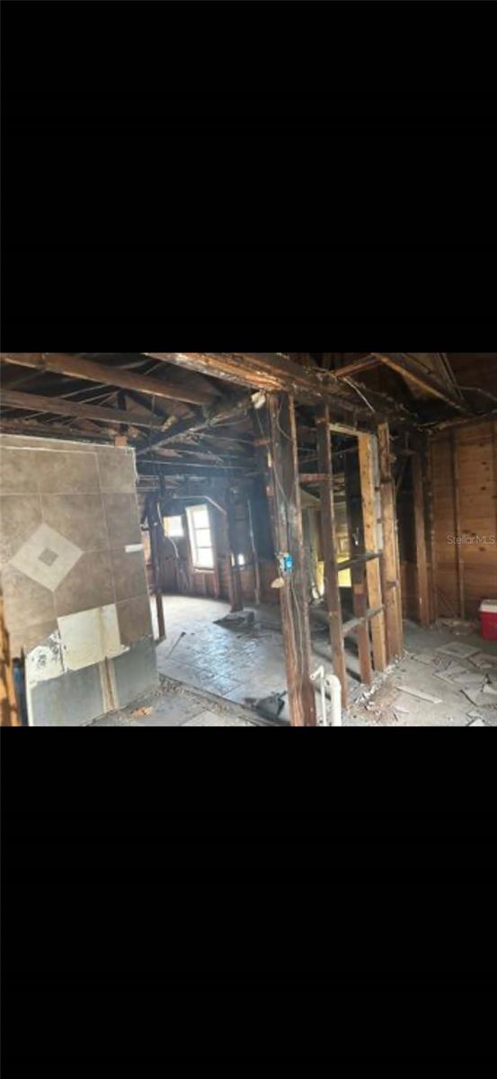 606 W YUKON ST, TAMPA, FL, 33604