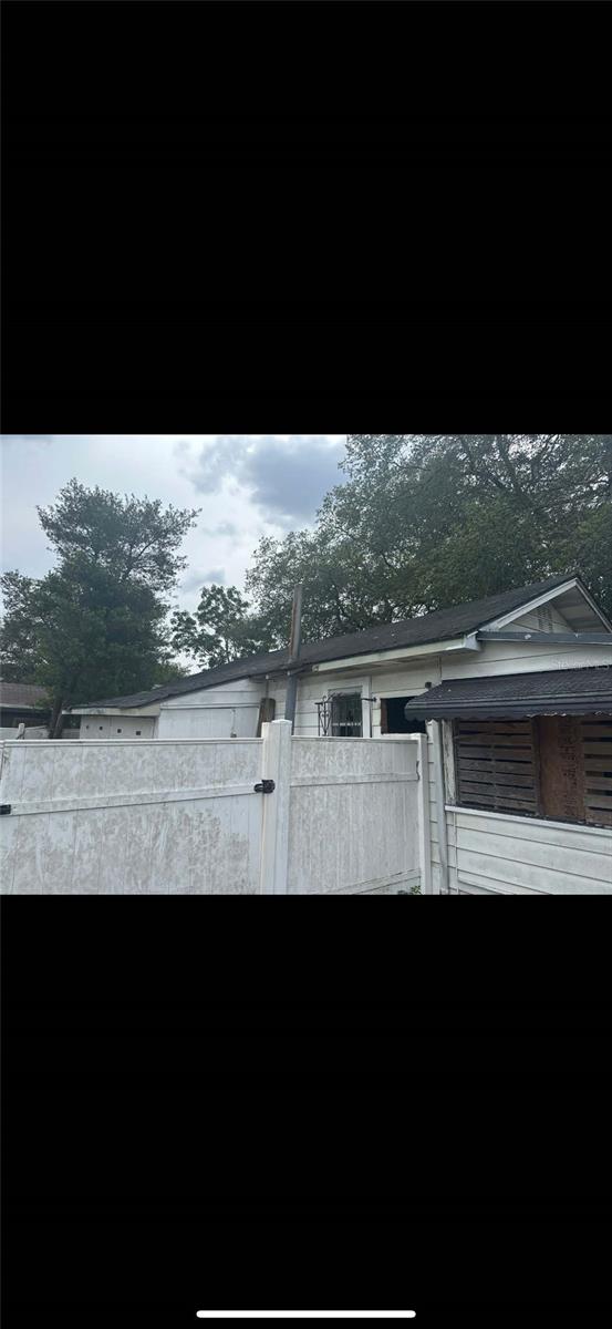 606 W YUKON ST, TAMPA, FL, 33604