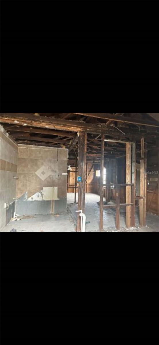 606 W YUKON ST, TAMPA, FL, 33604