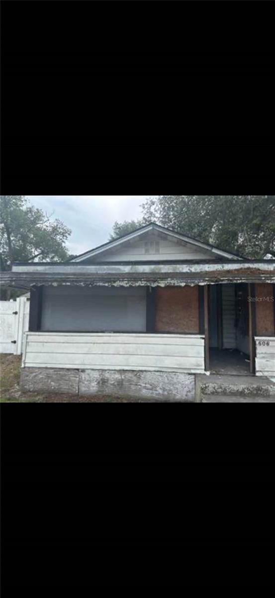 606 W YUKON ST, TAMPA, FL, 33604