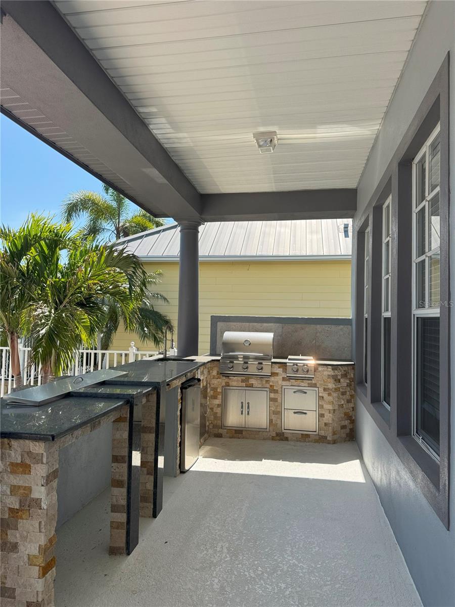 625 MIRABAY BLVD, APOLLO BEACH, FL, 33572