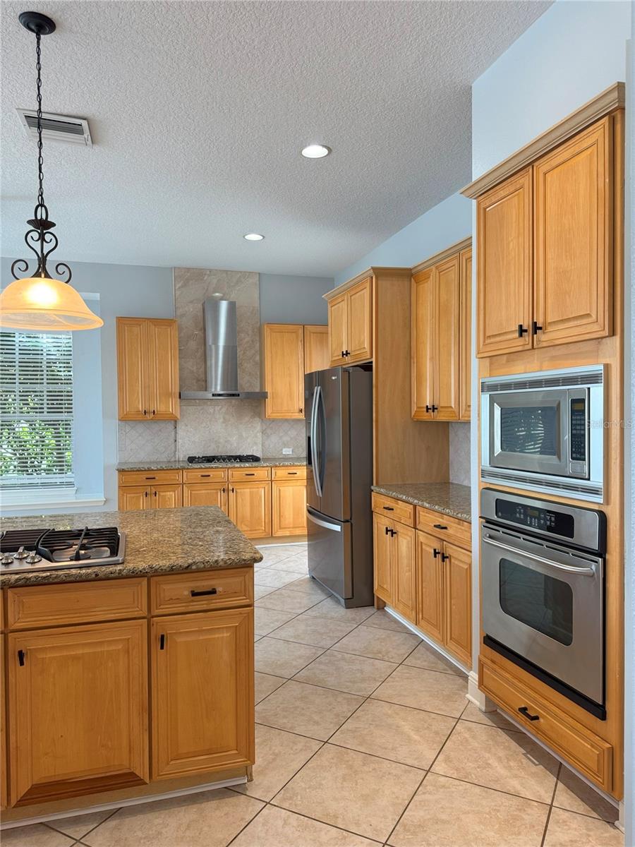 625 MIRABAY BLVD, APOLLO BEACH, FL, 33572