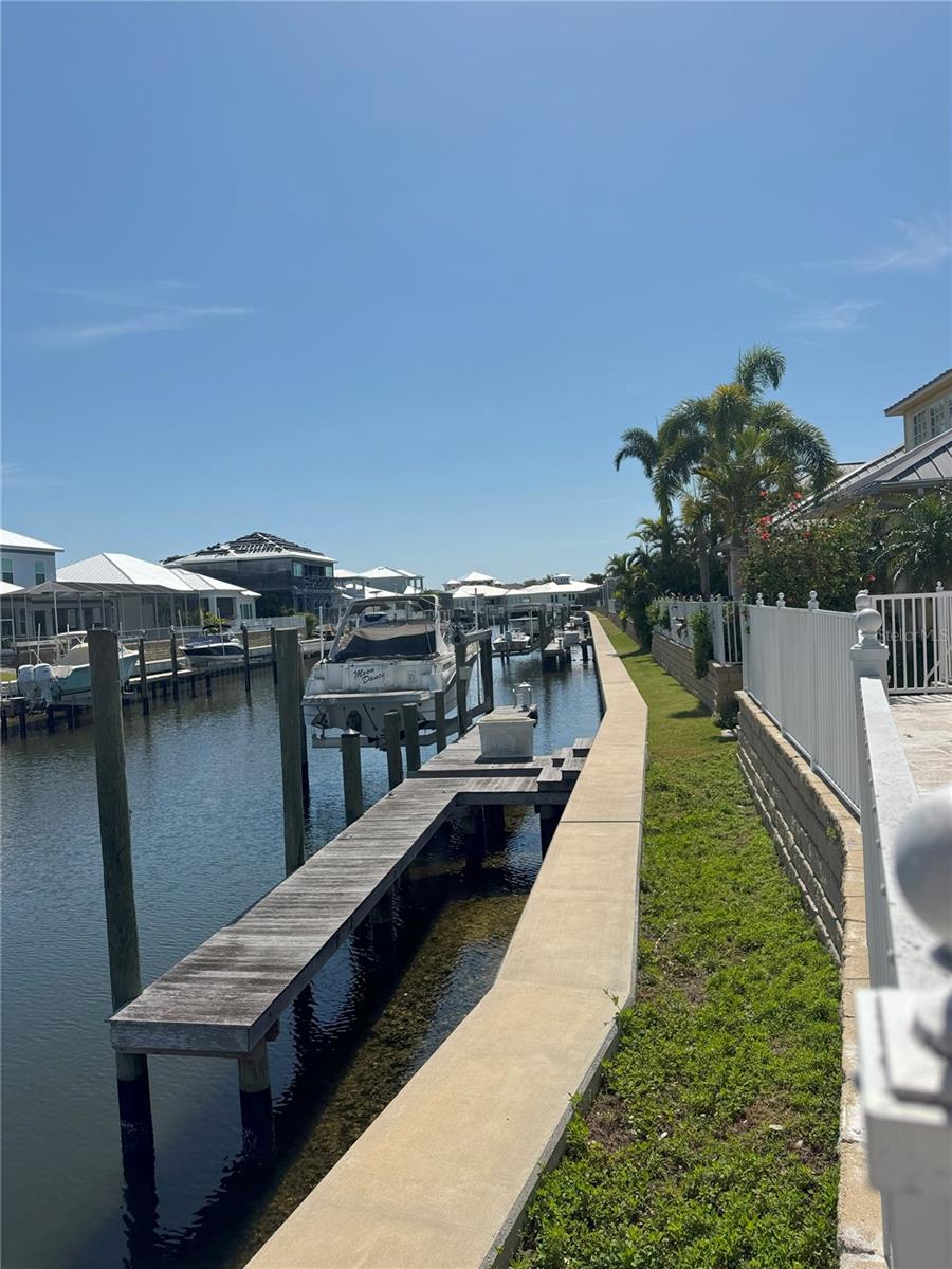 625 MIRABAY BLVD, APOLLO BEACH, FL, 33572