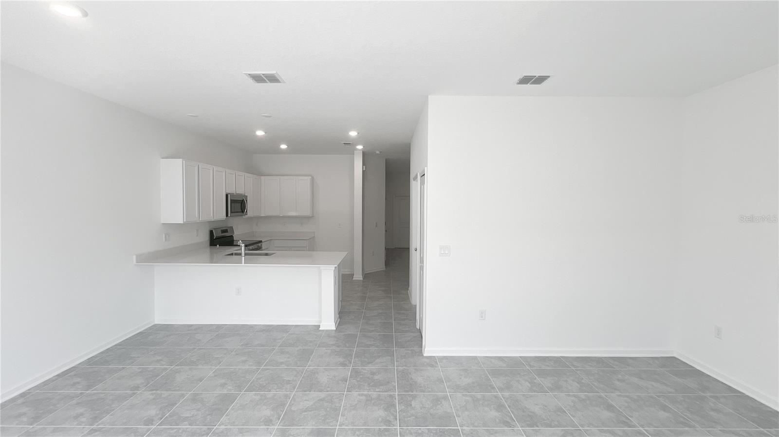 2562 SKYLINE LOOP, KISSIMMEE, FL, 34758