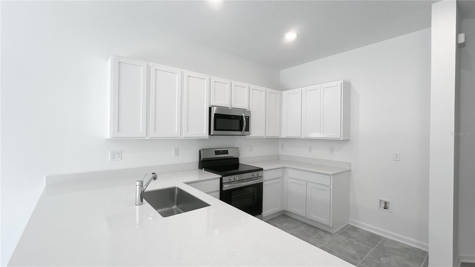 2562 SKYLINE LOOP, KISSIMMEE, FL, 34758