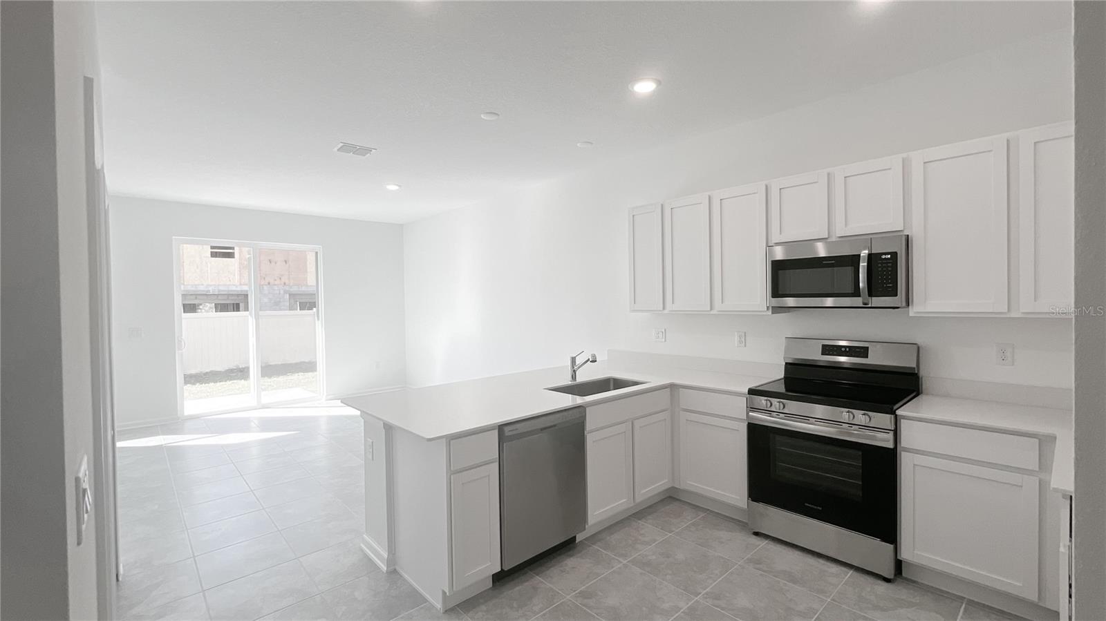 2562 SKYLINE LOOP, KISSIMMEE, FL, 34758