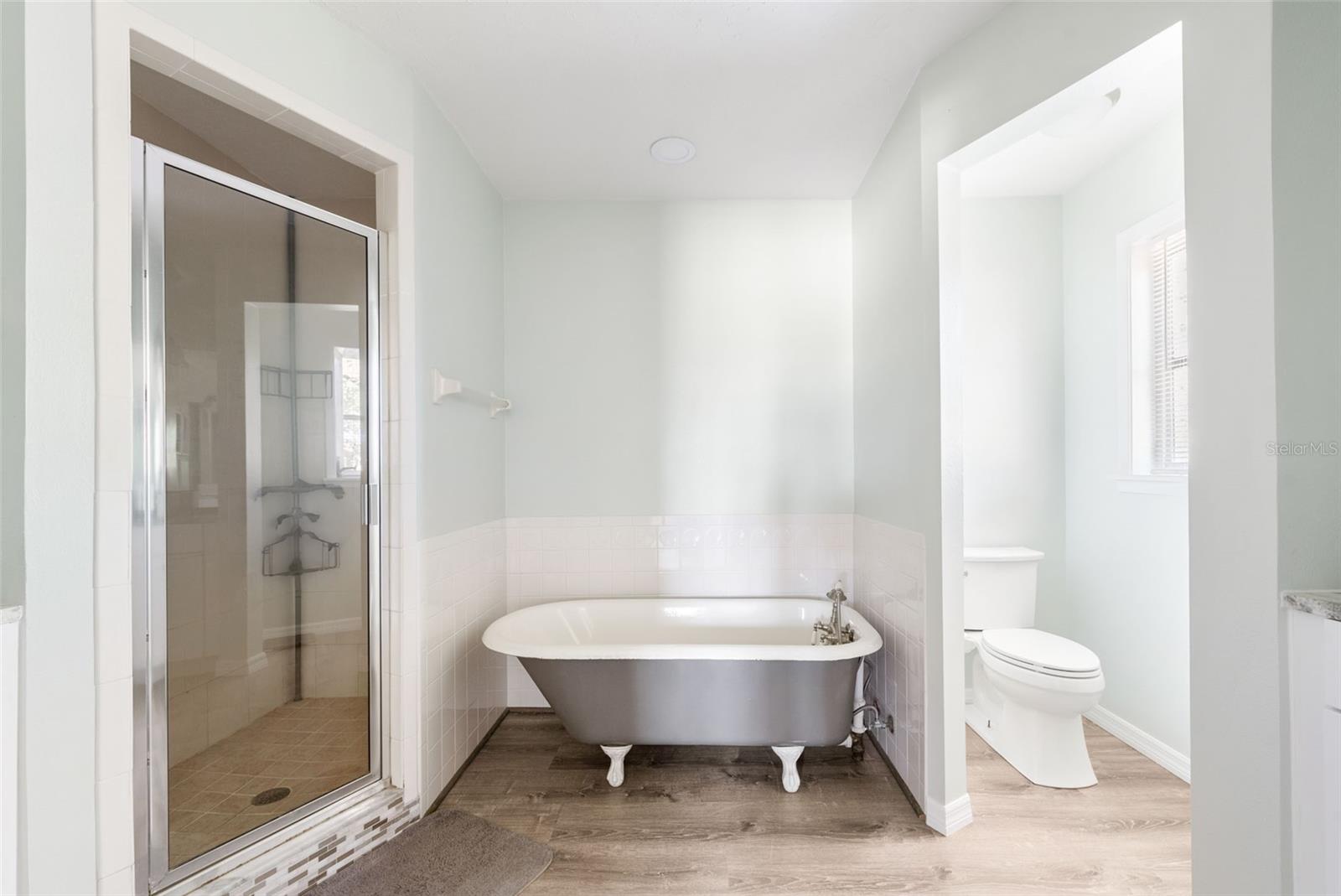 1104 LARCHMONT DR, ENGLEWOOD, FL, 34223