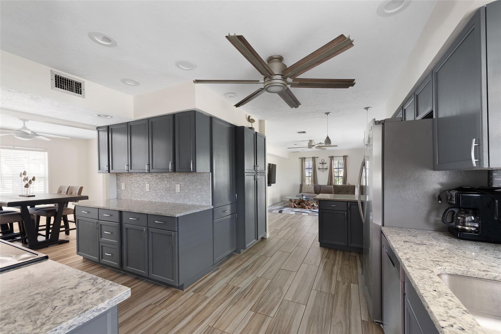 1104 LARCHMONT DR, ENGLEWOOD, FL, 34223
