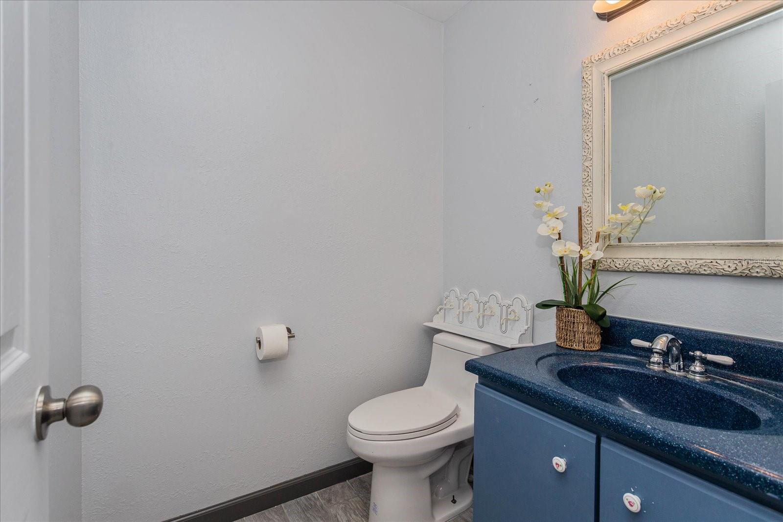 205 NE COUNTRY LANE #205, WINTER HAVEN, FL, 33881