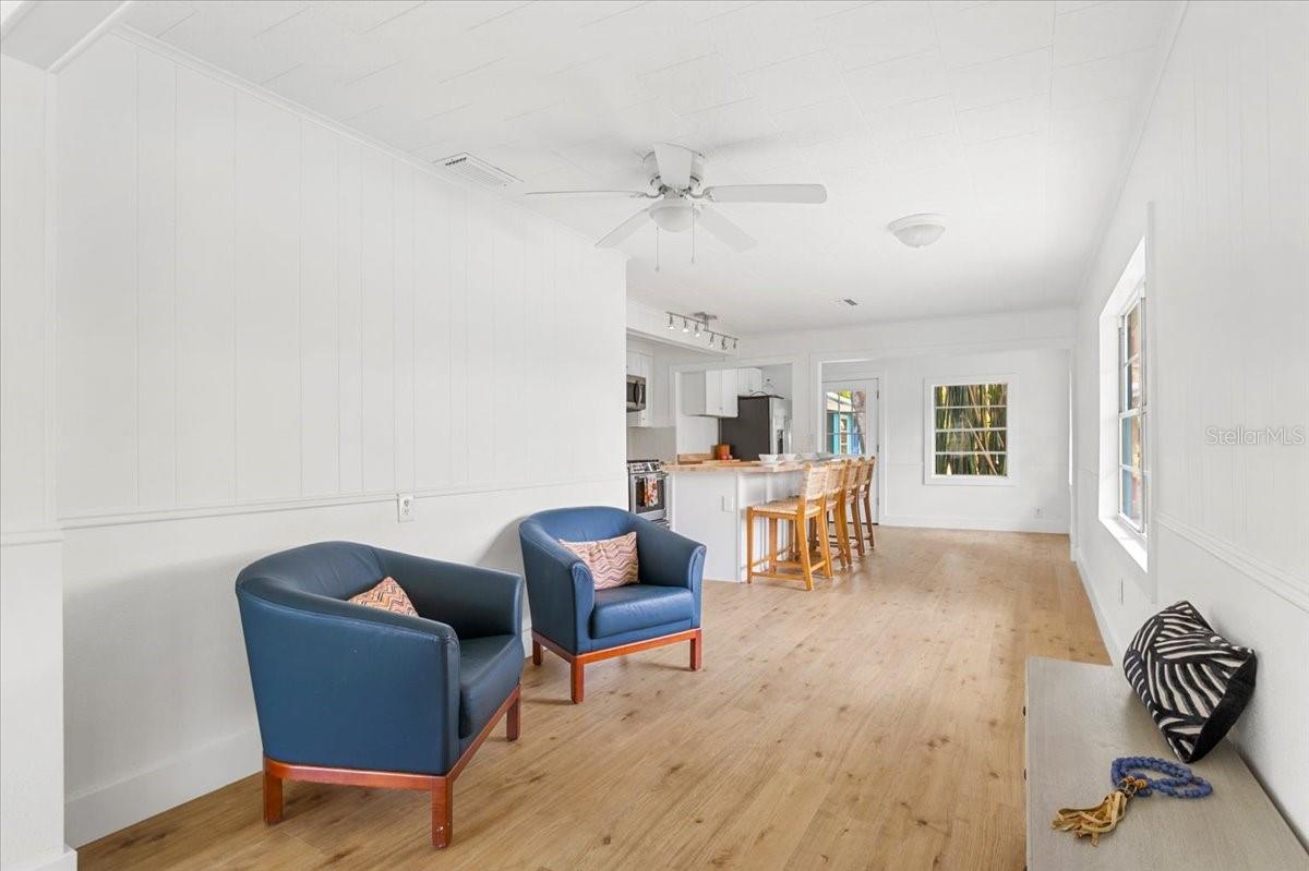 6737 LINCOLN RD, BRADENTON, FL, 34203