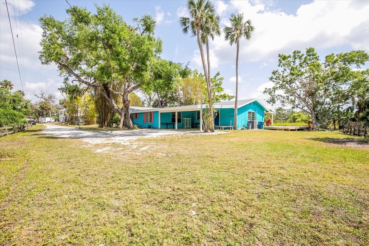 6737 LINCOLN RD, BRADENTON, FL, 34203