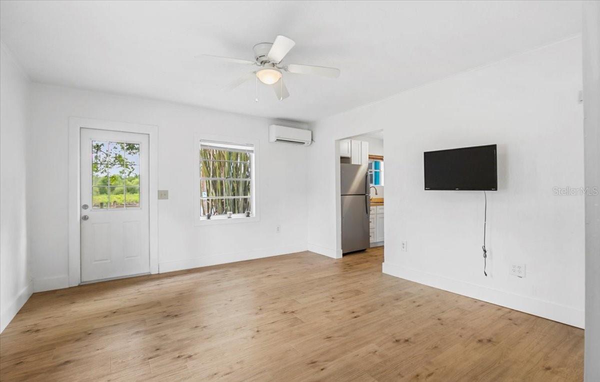 6737 LINCOLN RD, BRADENTON, FL, 34203