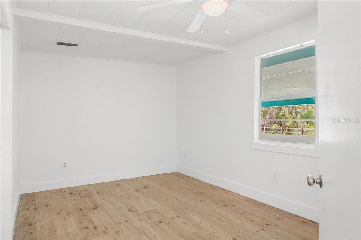 6737 LINCOLN RD, BRADENTON, FL, 34203