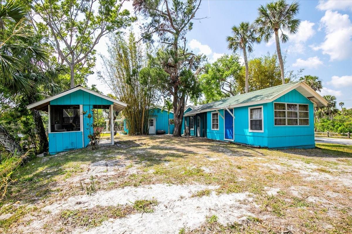 6737 LINCOLN RD, BRADENTON, FL, 34203