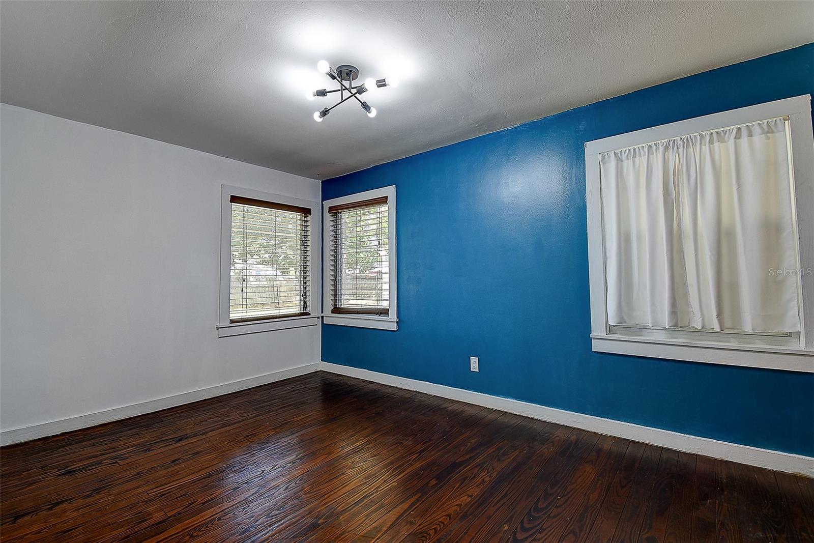 3801 40TH AVE N, ST PETERSBURG, FL, 33714