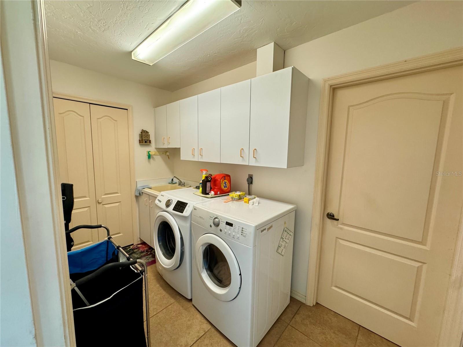 417 FIRETHORN AVE, ENGLEWOOD, FL, 34223