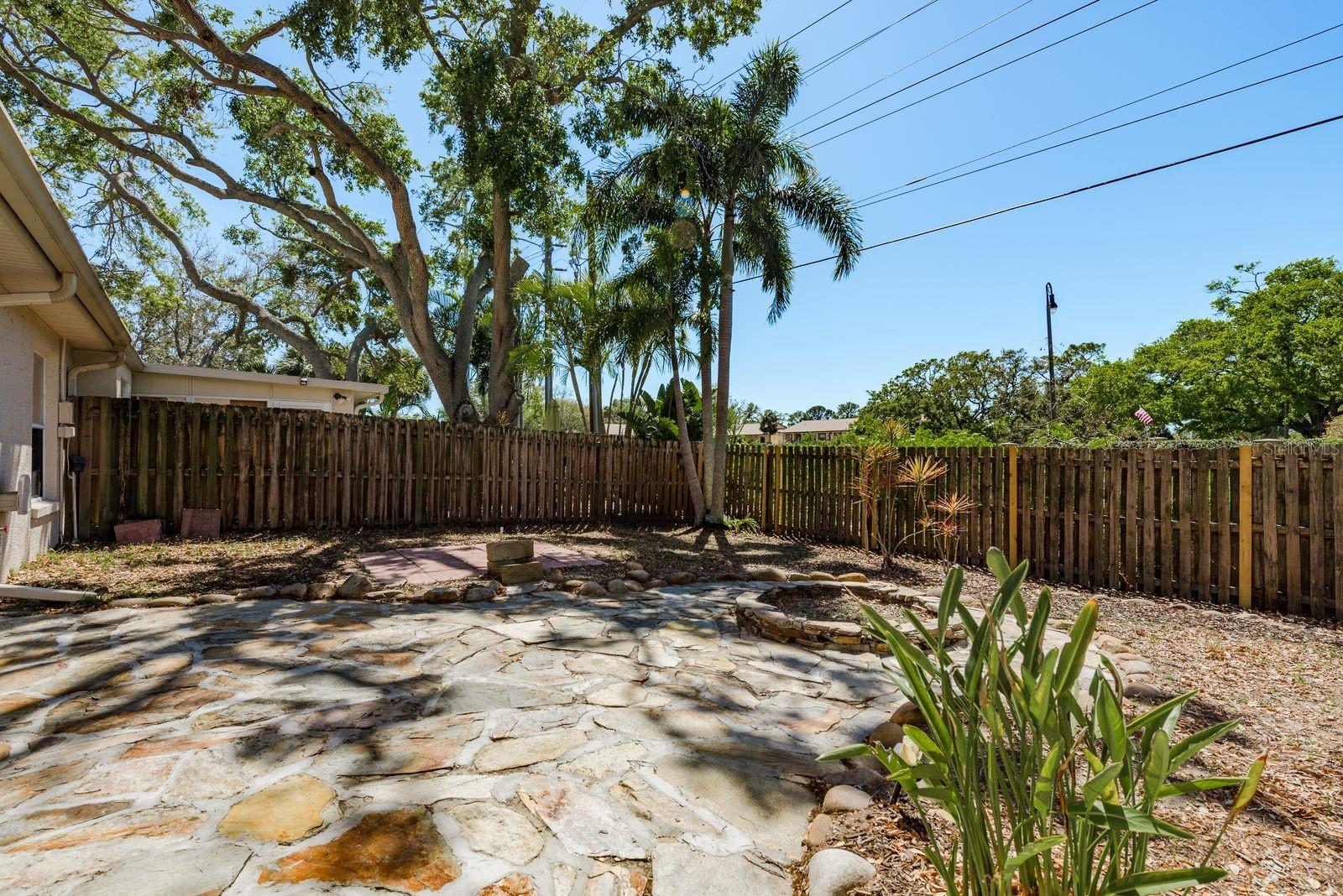 3056 PEPPERWOOD LN W, CLEARWATER, FL, 33761