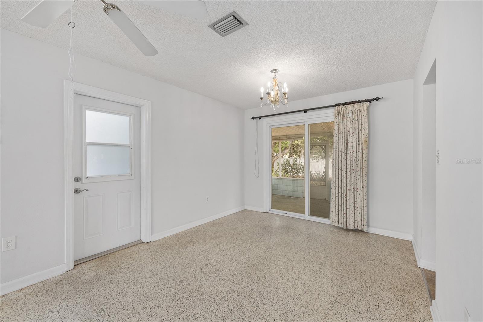 904 HASELTON ST, EUSTIS, FL, 32726