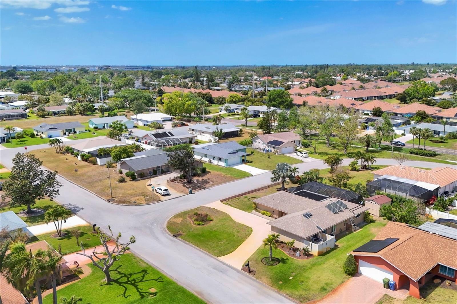 6820 19TH AVE W, BRADENTON, FL, 34209