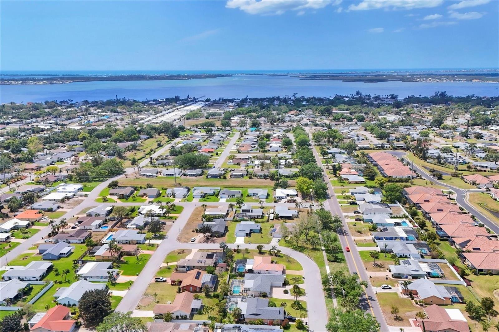 6820 19TH AVE W, BRADENTON, FL, 34209