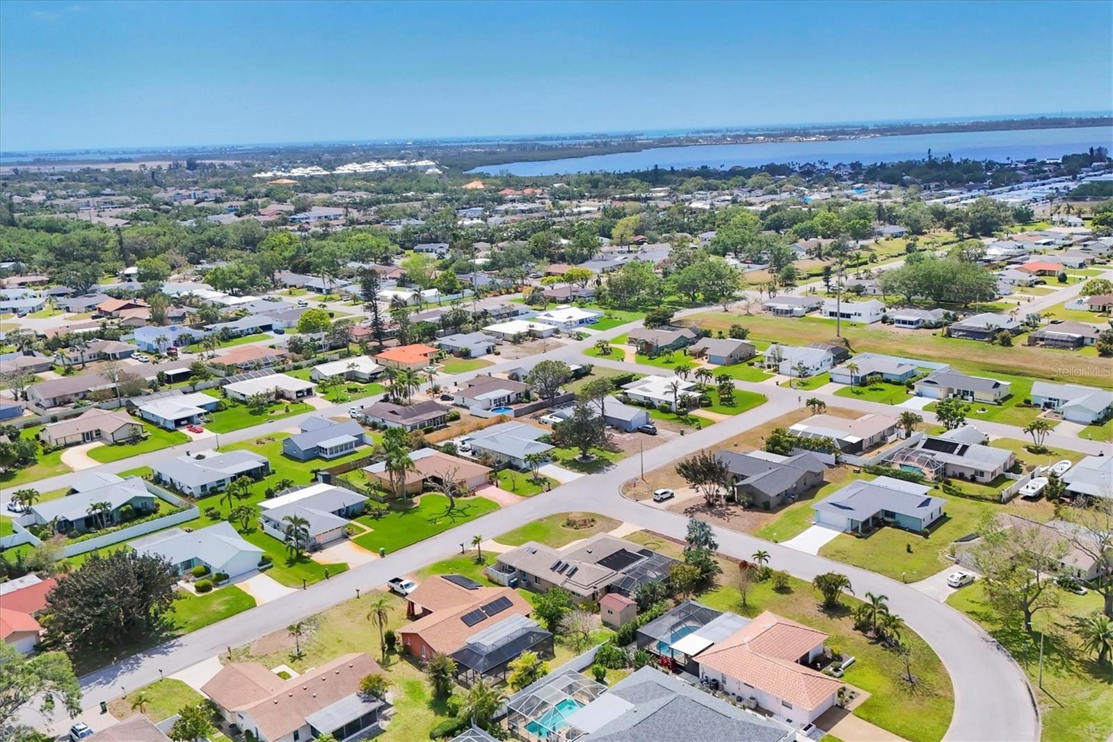 6820 19TH AVE W, BRADENTON, FL, 34209