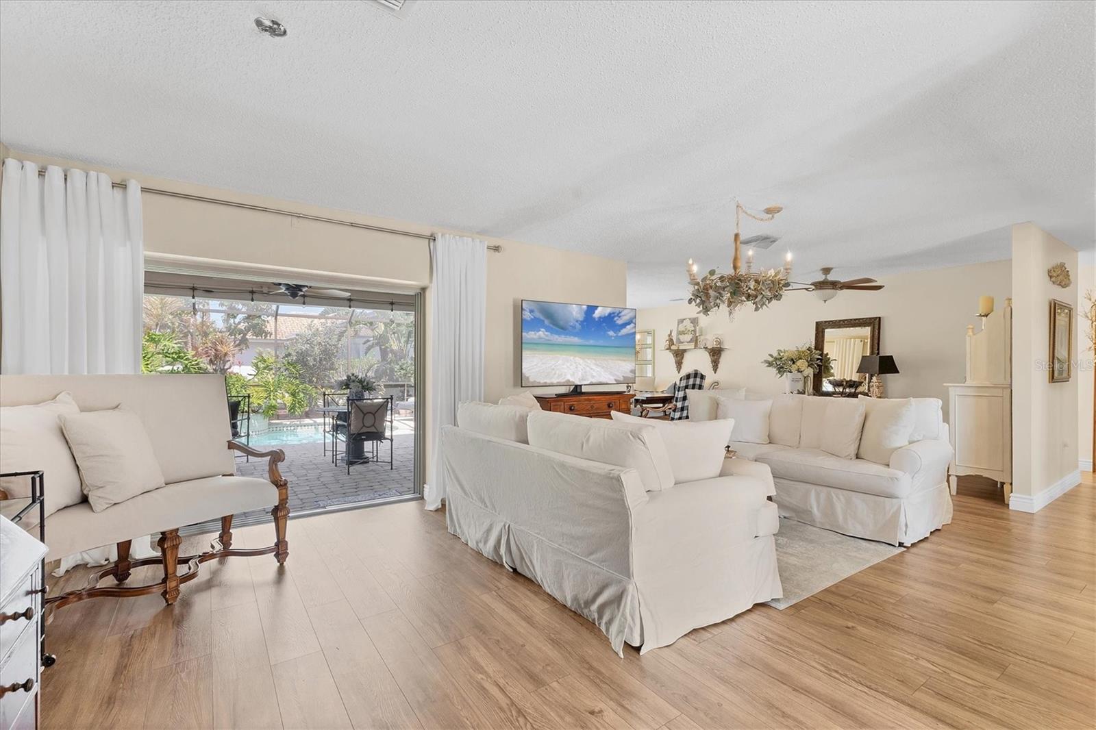 6820 19TH AVE W, BRADENTON, FL, 34209