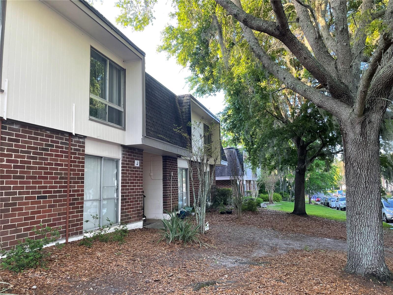 1700 SW 16TH CT #J24, GAINESVILLE, FL, 32608