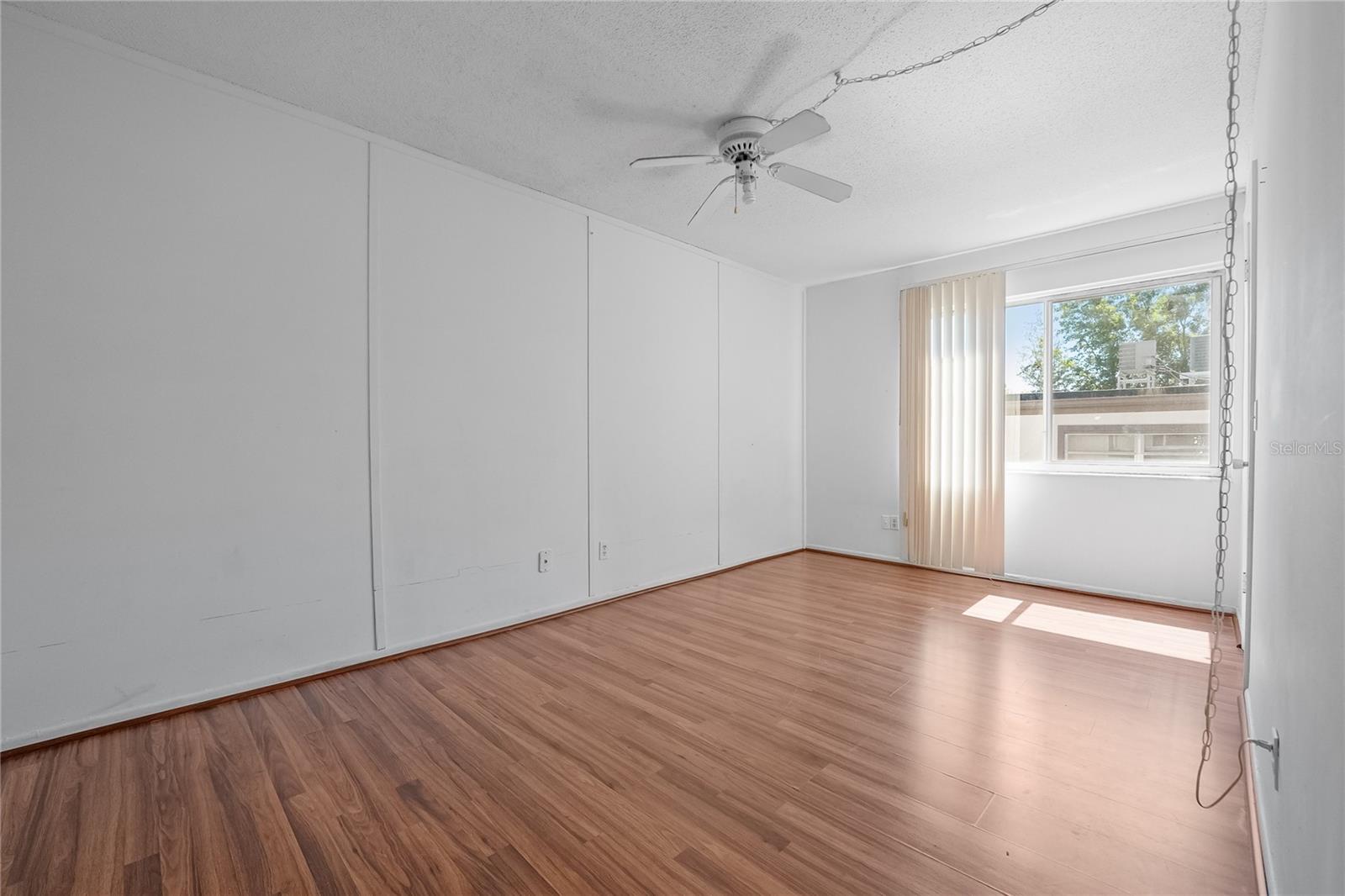 1700 SW 16TH CT #J24, GAINESVILLE, FL, 32608