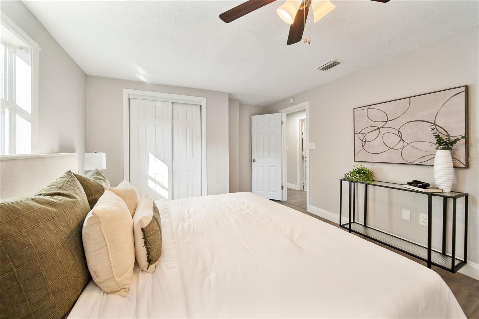 1321 CLOVERLAWN AVE, ORLANDO, FL, 32806