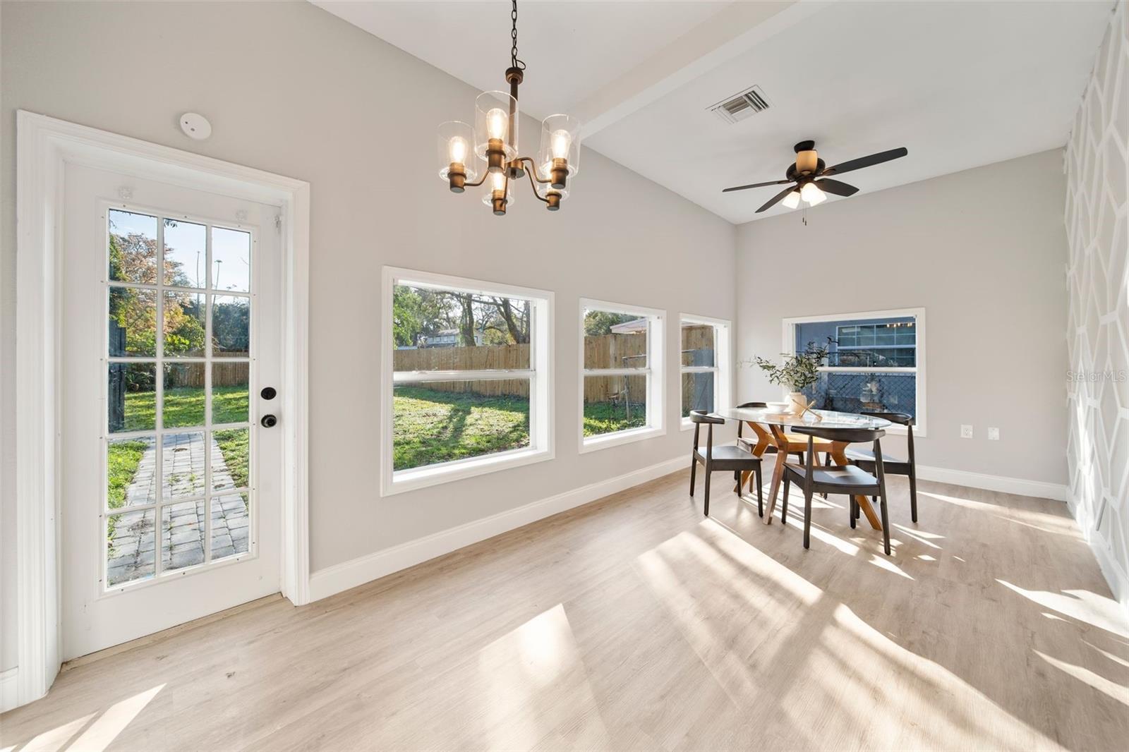 1321 CLOVERLAWN AVE, ORLANDO, FL, 32806