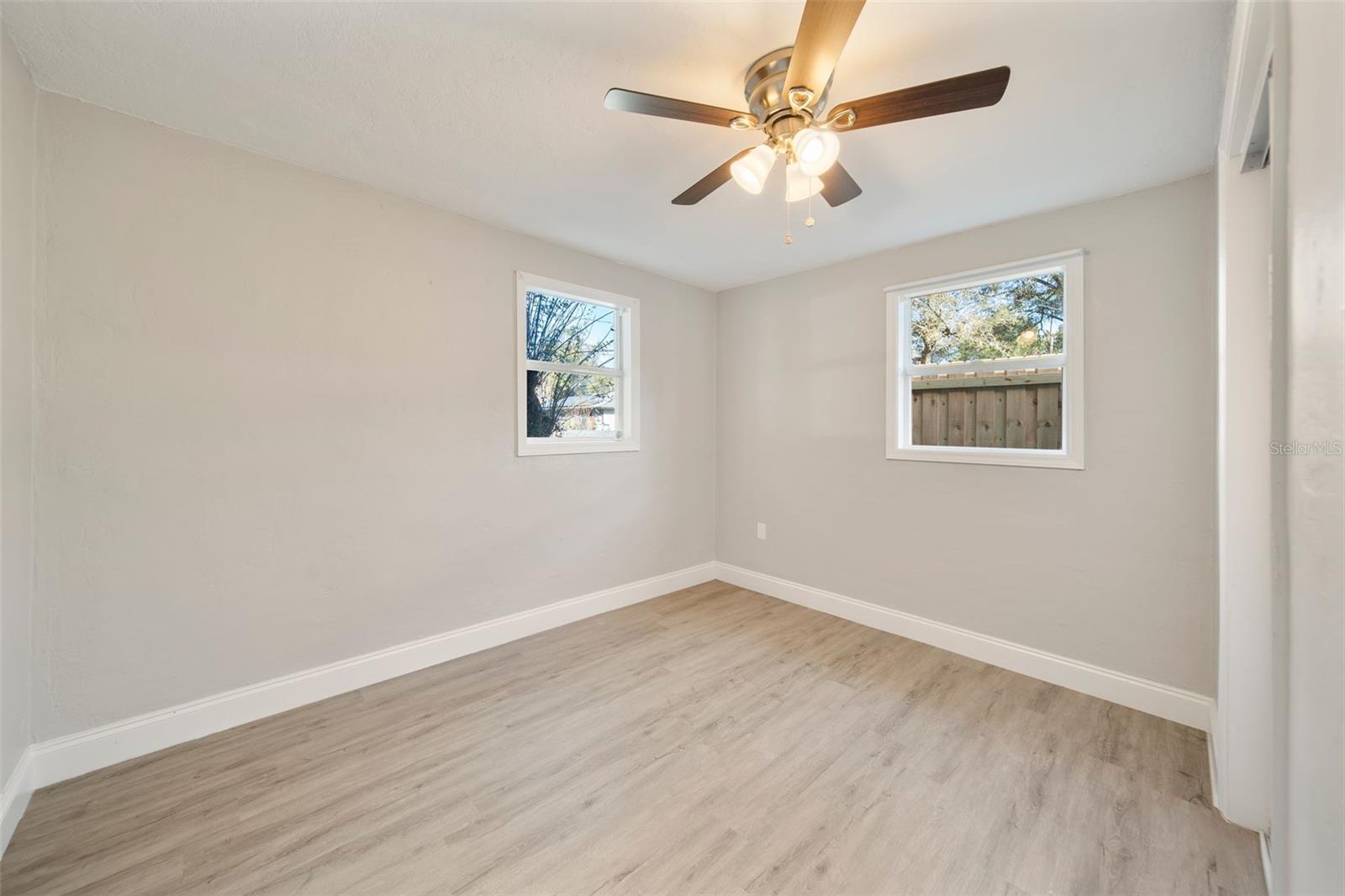 1321 CLOVERLAWN AVE, ORLANDO, FL, 32806