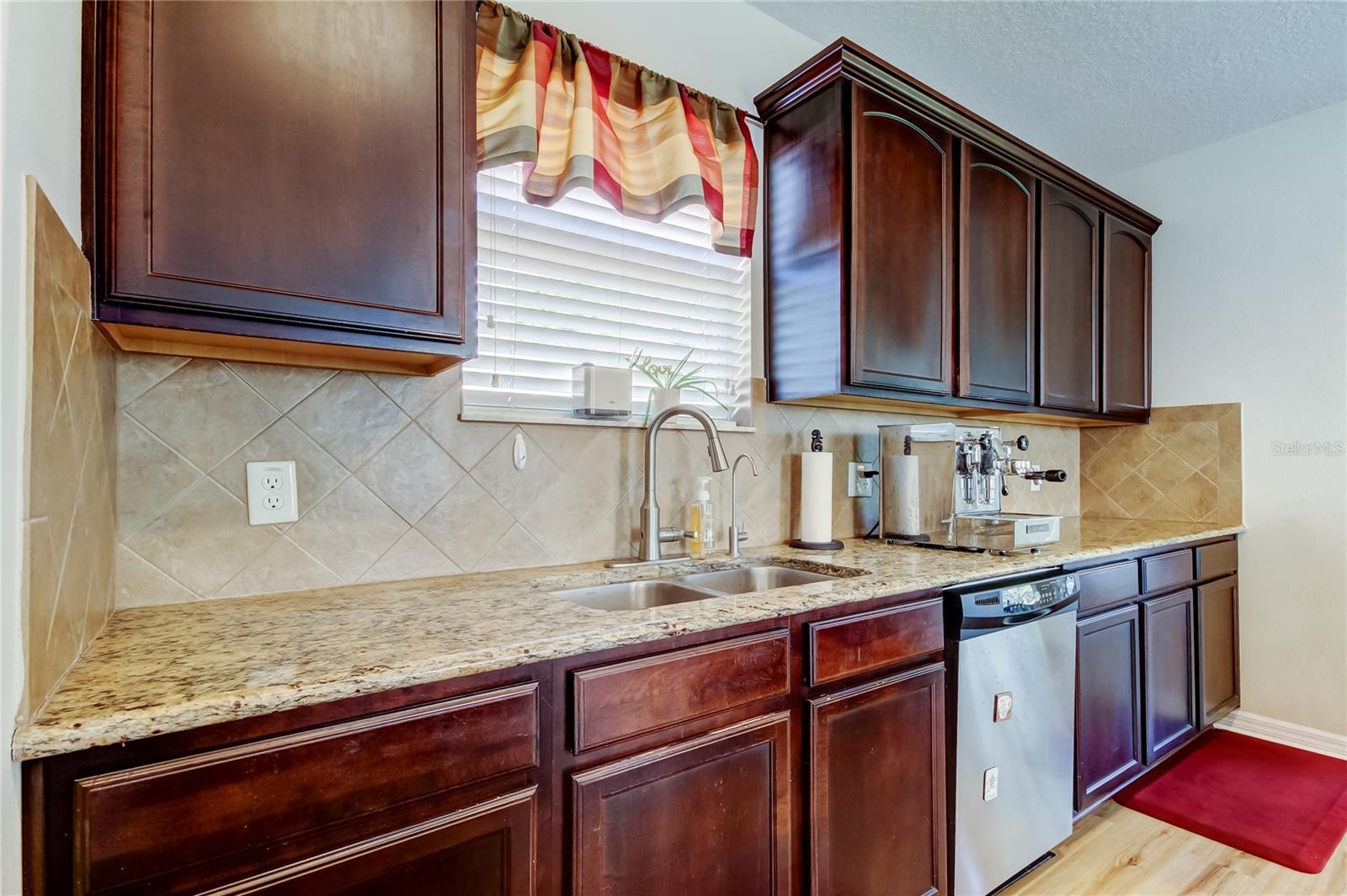 4250 WARWICK HILLS DR, WESLEY CHAPEL, FL, 33543