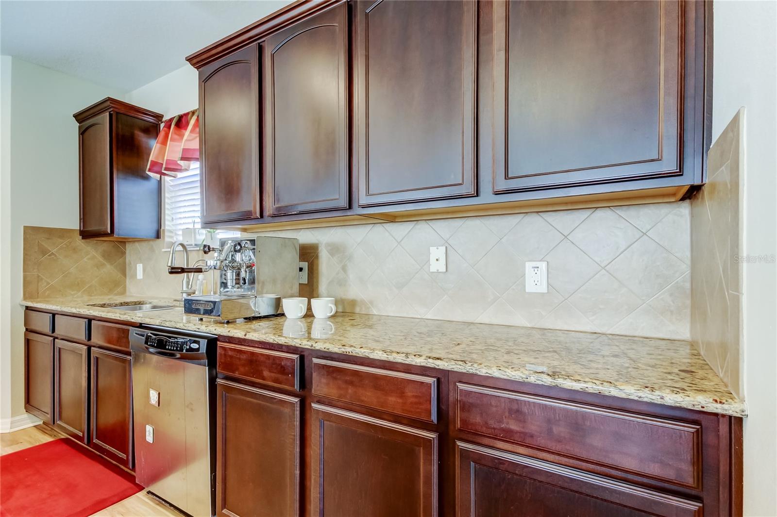 4250 WARWICK HILLS DR, WESLEY CHAPEL, FL, 33543