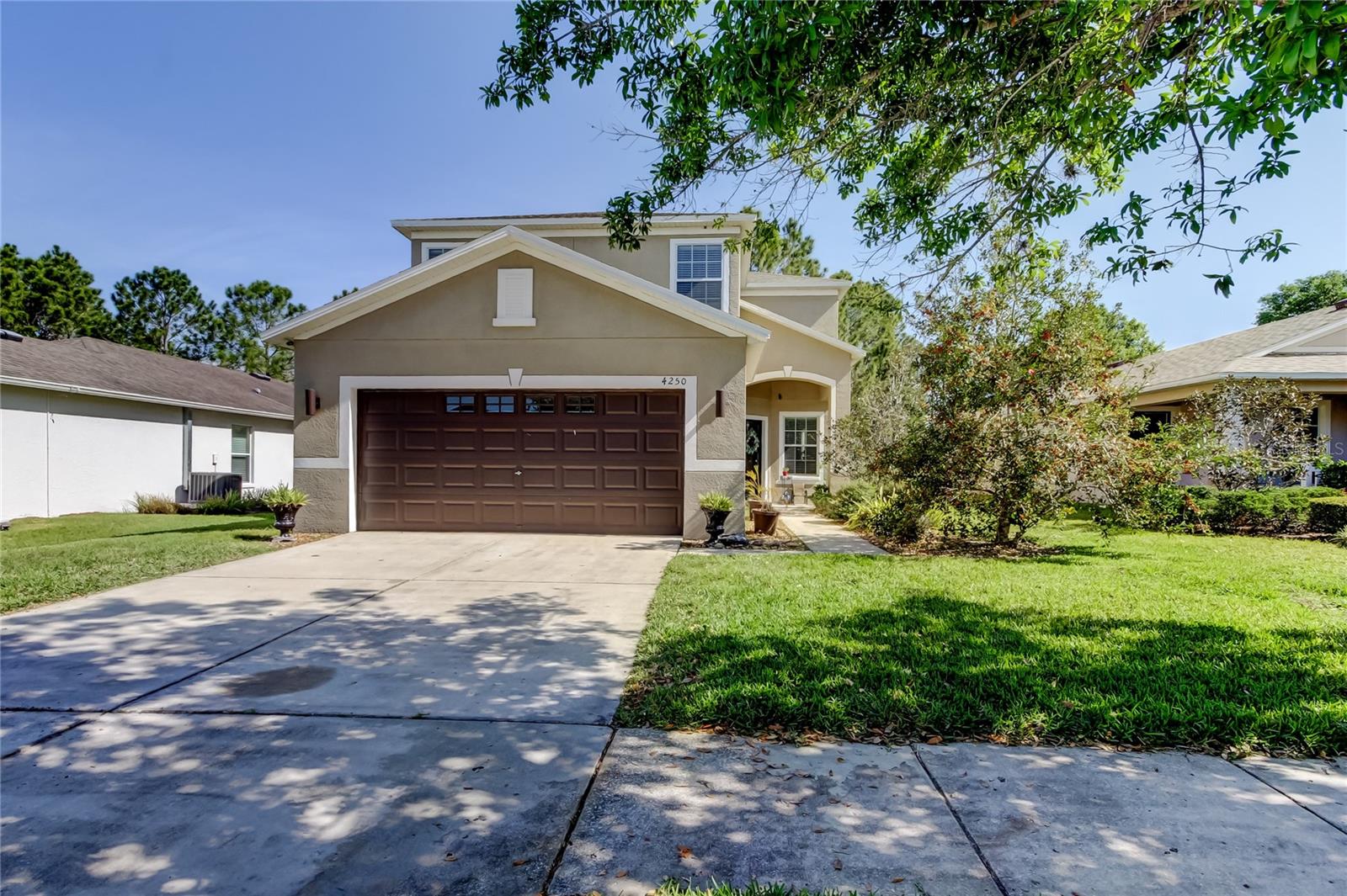 4250 WARWICK HILLS DR, WESLEY CHAPEL, FL, 33543
