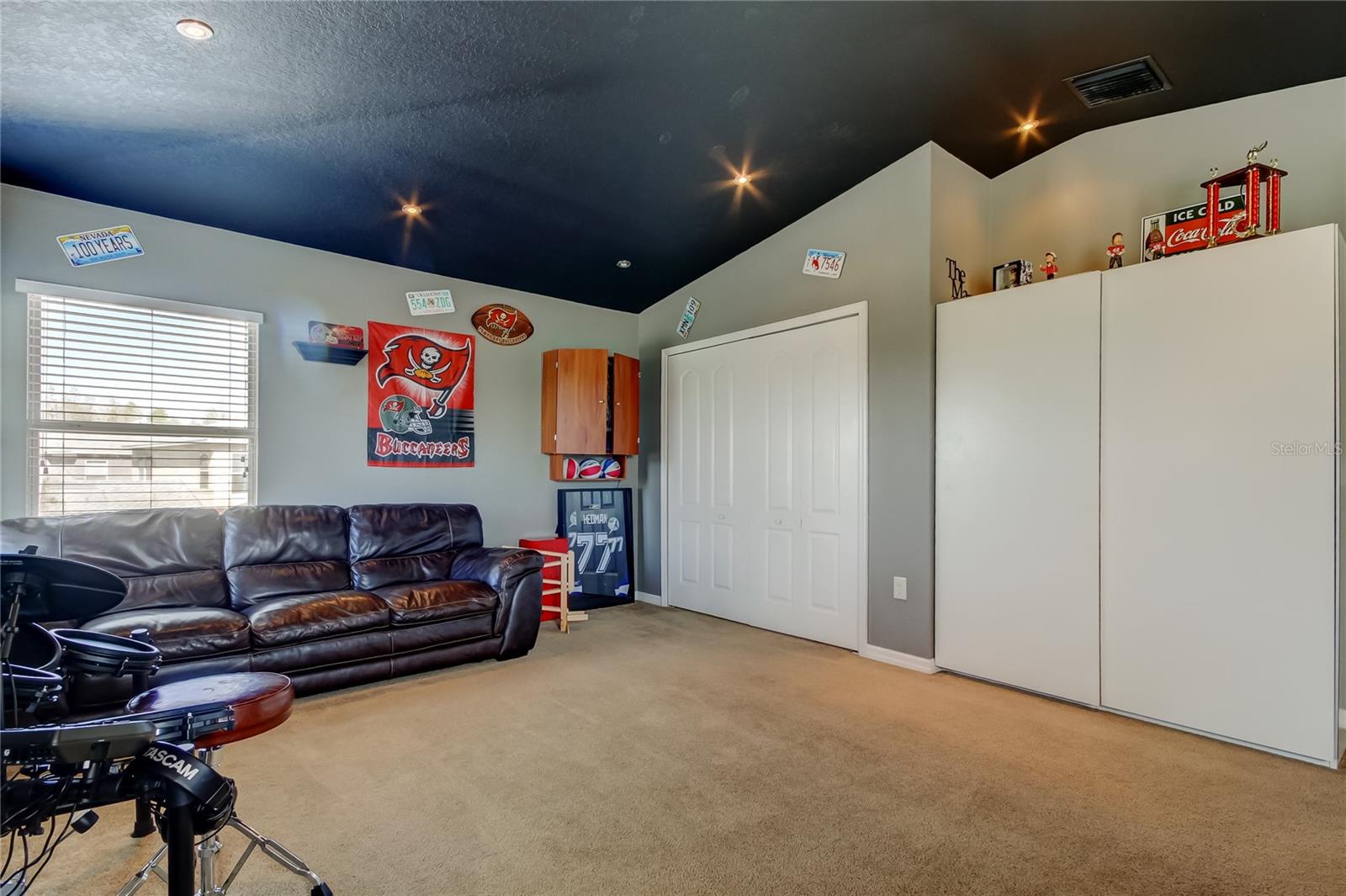 4250 WARWICK HILLS DR, WESLEY CHAPEL, FL, 33543