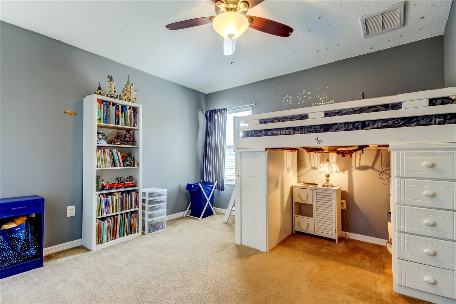 4250 WARWICK HILLS DR, WESLEY CHAPEL, FL, 33543