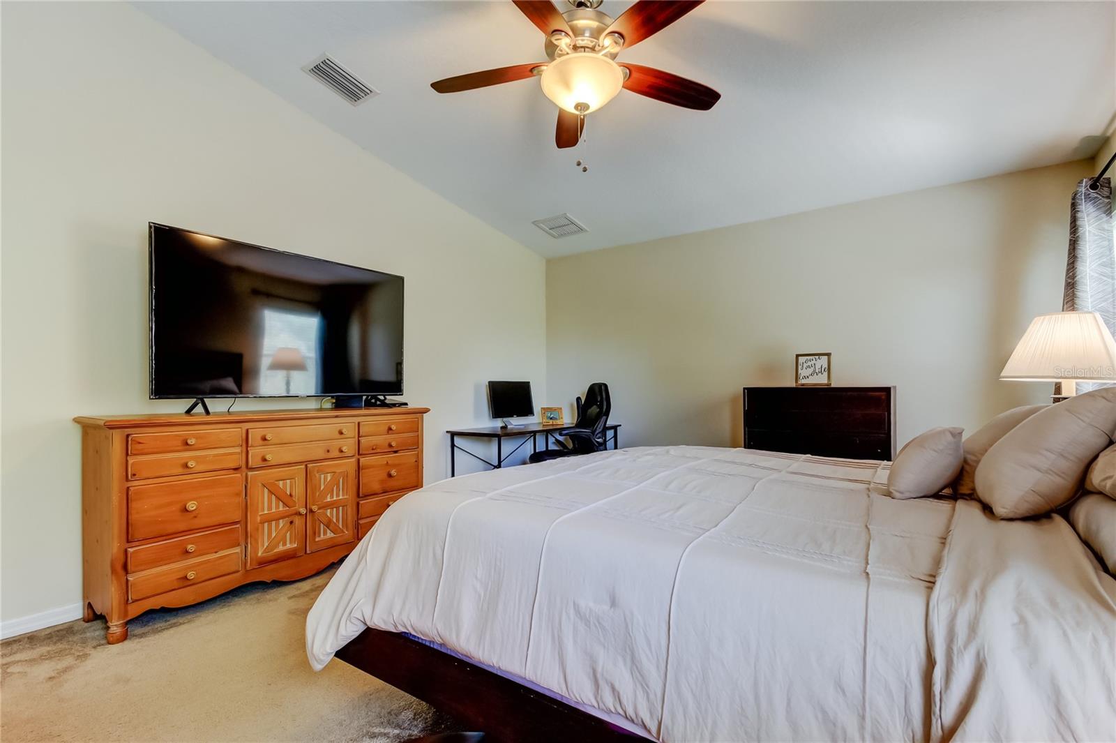 4250 WARWICK HILLS DR, WESLEY CHAPEL, FL, 33543