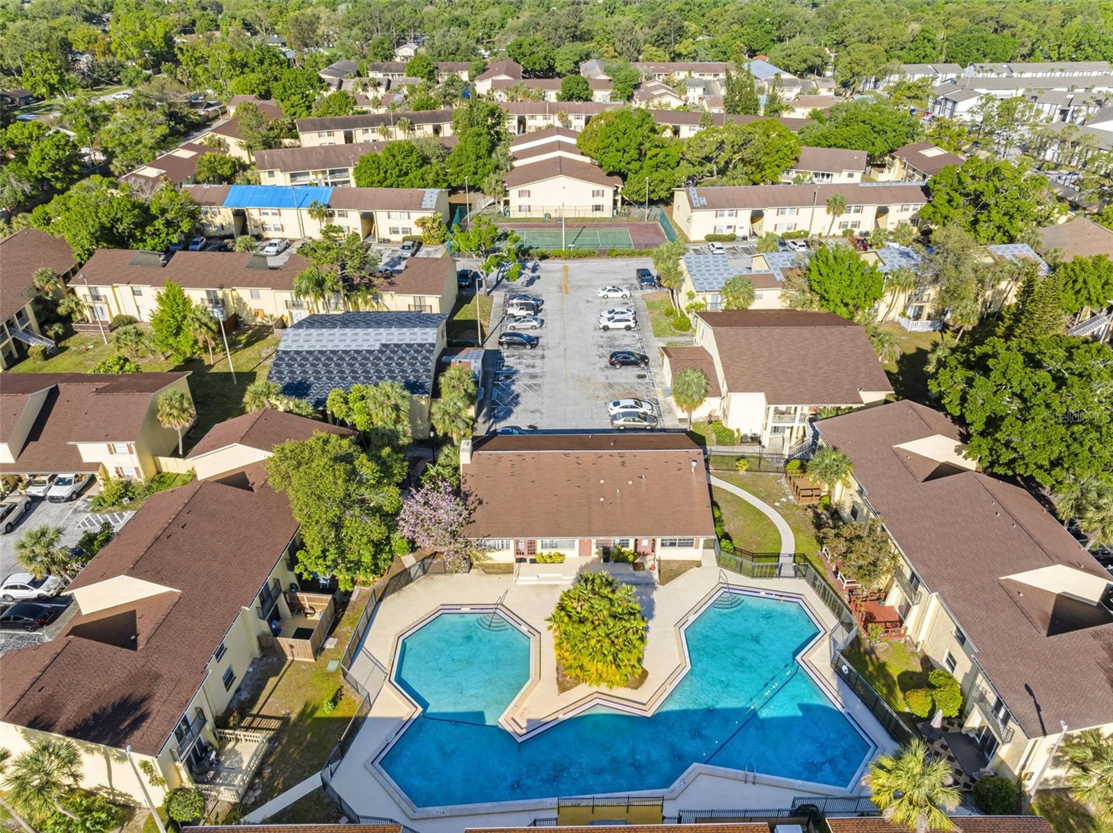 7608 DOLONITA DR #7608, TAMPA, FL, 33615