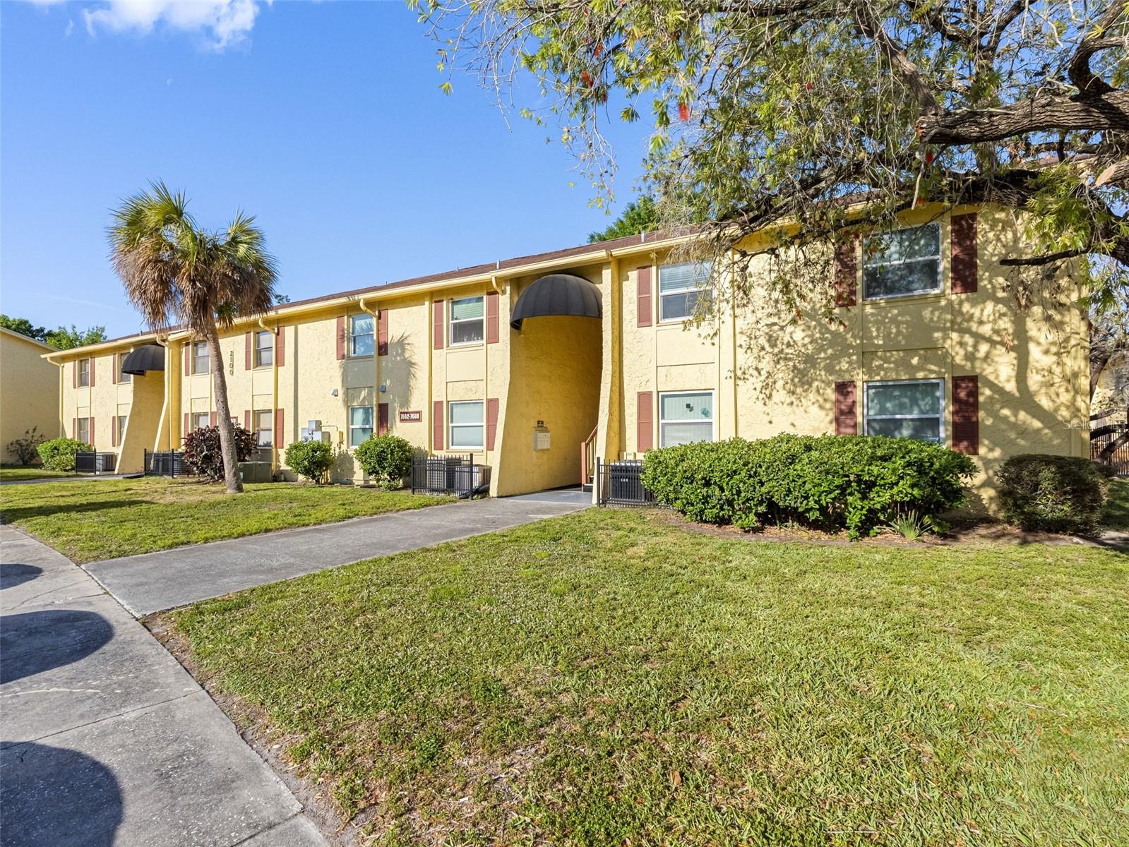 7608 DOLONITA DR #7608, TAMPA, FL, 33615