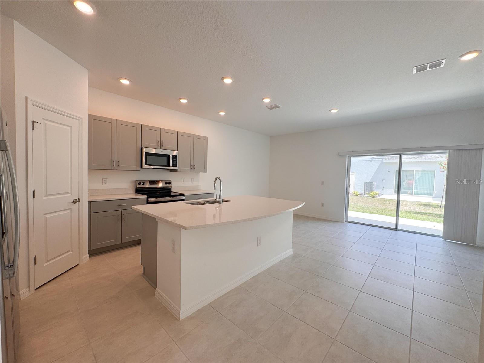 2807 PUFFIN PL, DAVENPORT, FL, 33837