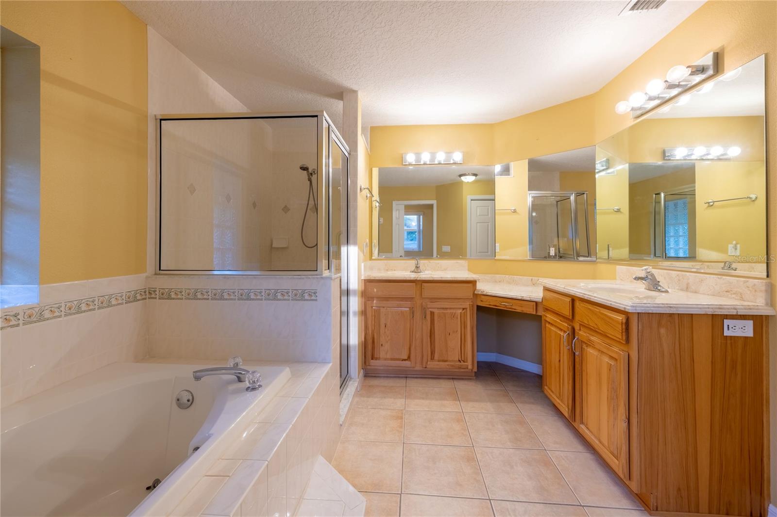 232 WESTCHESTER DR, DELAND, FL, 32724