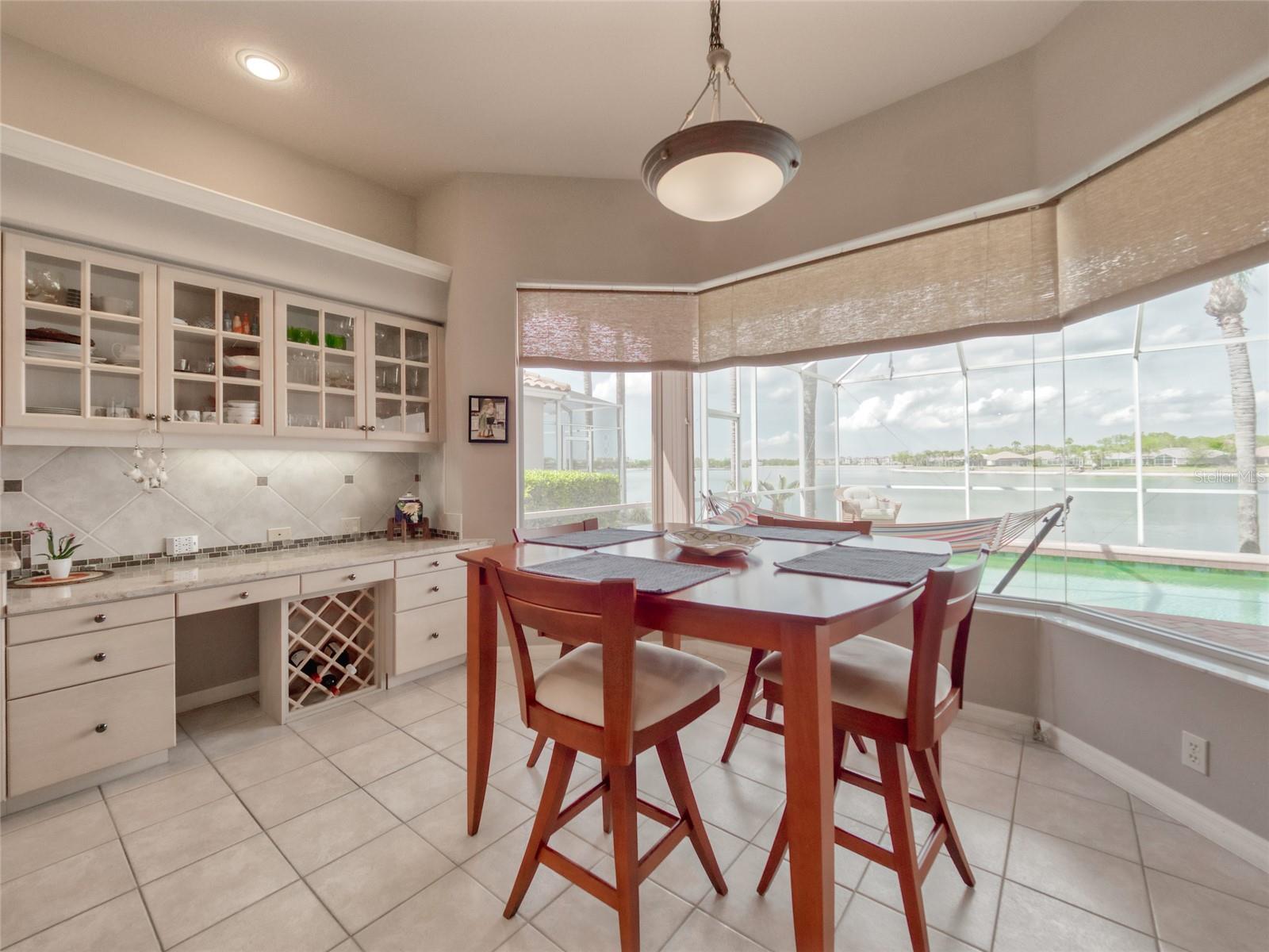 6605 WATERS EDGE WAY, LAKEWOOD RANCH, FL, 34202