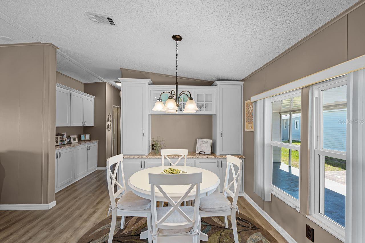 6608 WESTCHESTER DR NE, WINTER HAVEN, FL, 33881