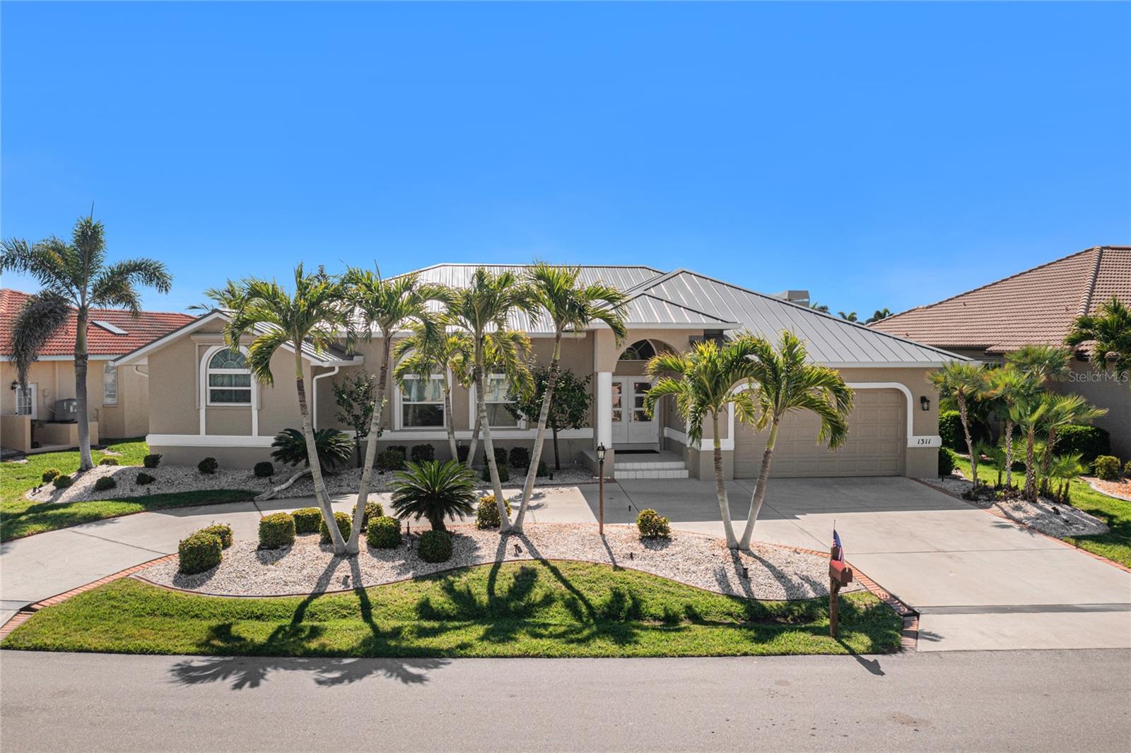 1311 PINE SISKIN DR, PUNTA GORDA, FL, 33950