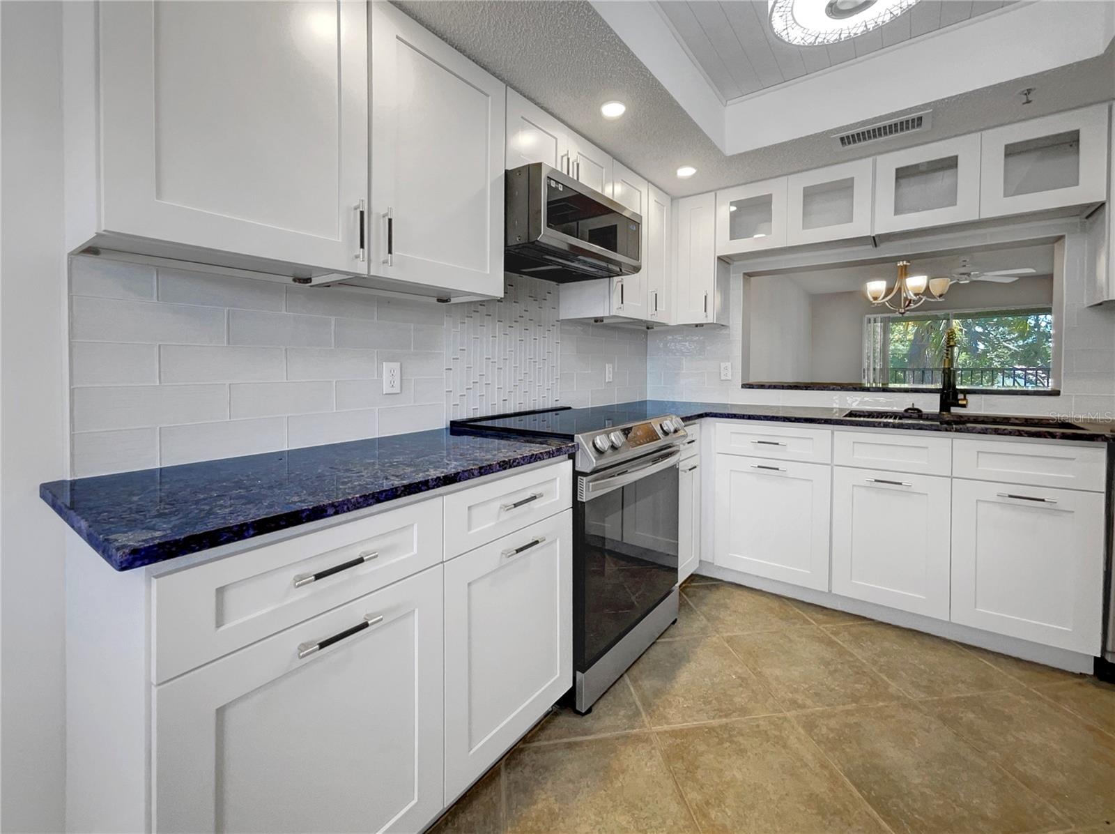 6507 STONE RIVER RD #310, BRADENTON, FL, 34203