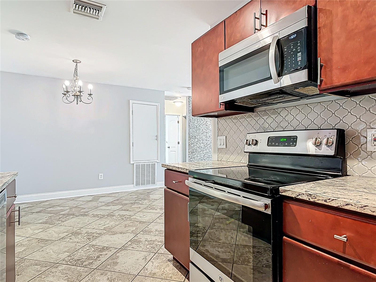 11125 FINCHLEY PL, ORLANDO, FL, 32837