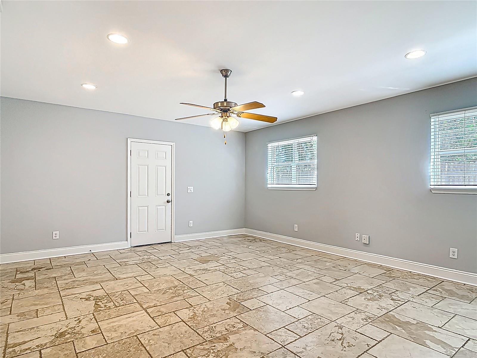 11125 FINCHLEY PL, ORLANDO, FL, 32837