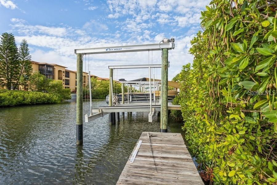 4319 HARBOR HOUSE DR, TAMPA, FL, 33615