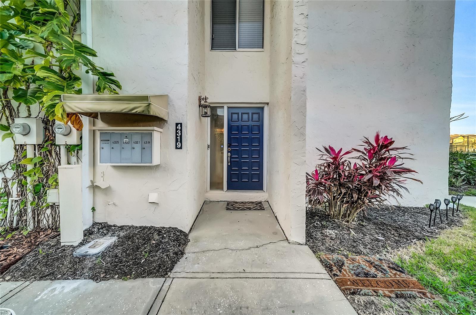 4319 HARBOR HOUSE DR, TAMPA, FL, 33615