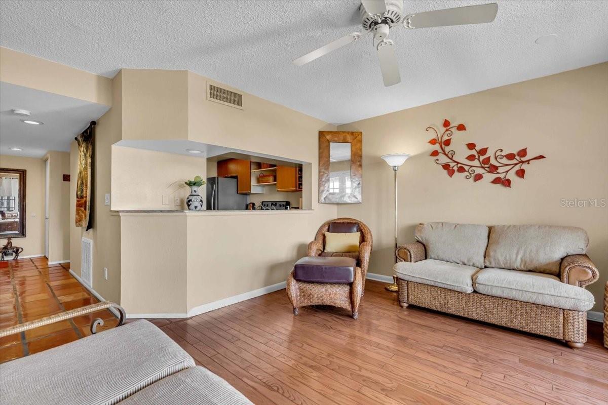 835 S OSPREY AVE #415, SARASOTA, FL, 34236
